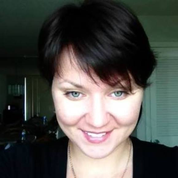 Meet your Posher, Julia - Picture 1 of 1